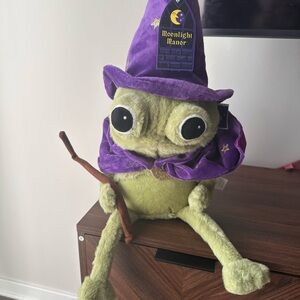 Moonlight Manor Halloween Frog Wizard